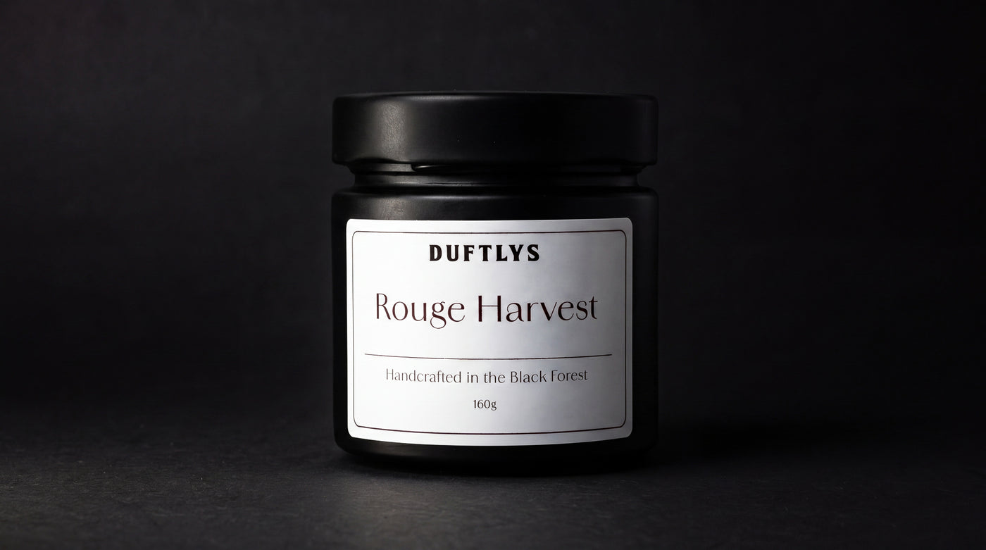 Rouge Harvest Duftkerze – Rhabarber, Brombeere