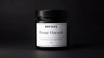 Rouge Harvest Duftkerze – Rhabarber, Brombeere